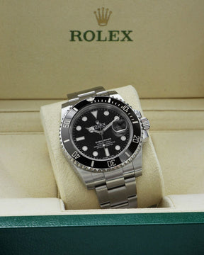 Rolex Submariner Date 40mm [PAYERZ-EN 1, EMPORTEZ-EN 2]