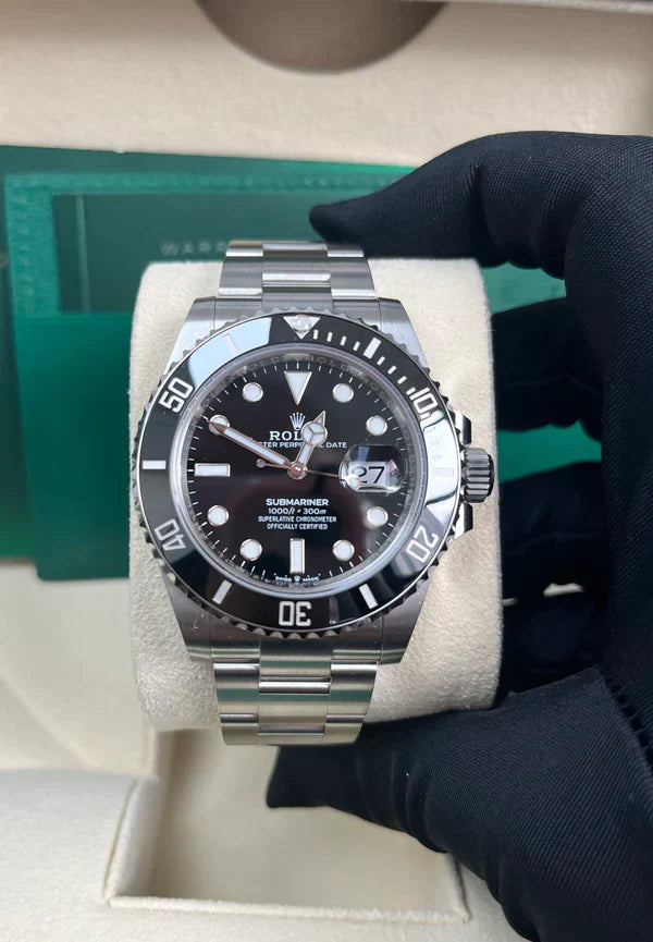 Rolex Submariner Date 40mm [PAYERZ-EN 1, EMPORTEZ-EN 2]